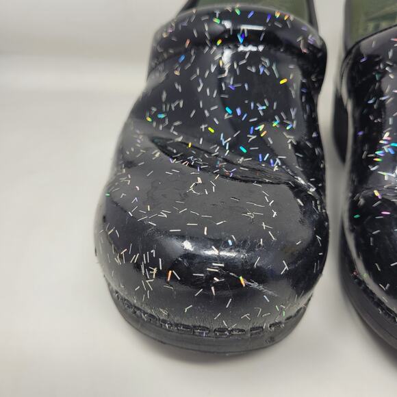 Dansko Clogs Womens EU41 US11 Mules XP 2.0 Patent Rainbow Flecks Black Slip On - Picture 14 of 16